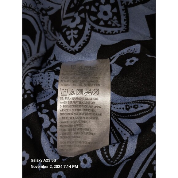 Bob Mackie Accordion Pleat Blouse Top M Blue White Artsy Bat Wing Sleeve - Picture 7 of 7